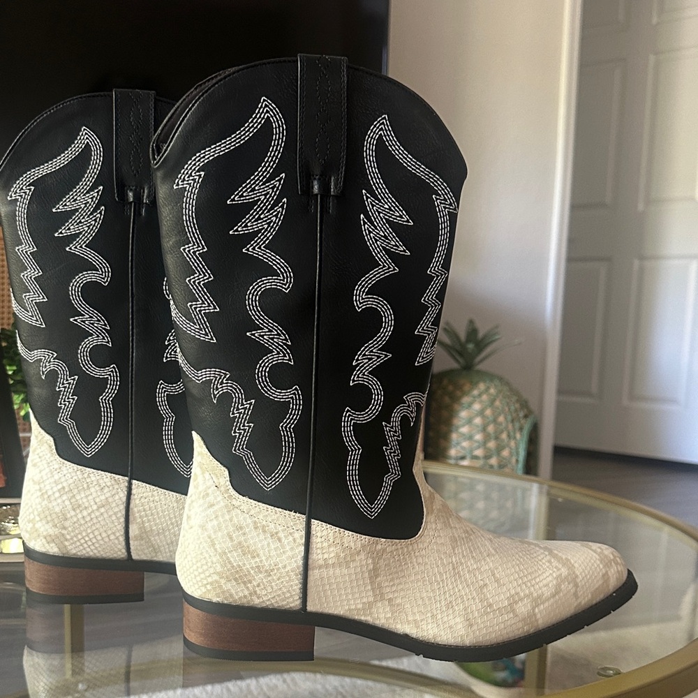 Black and White Western Cowboy Boots